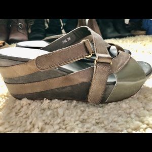 Antelope grey taupe leather slide sandals